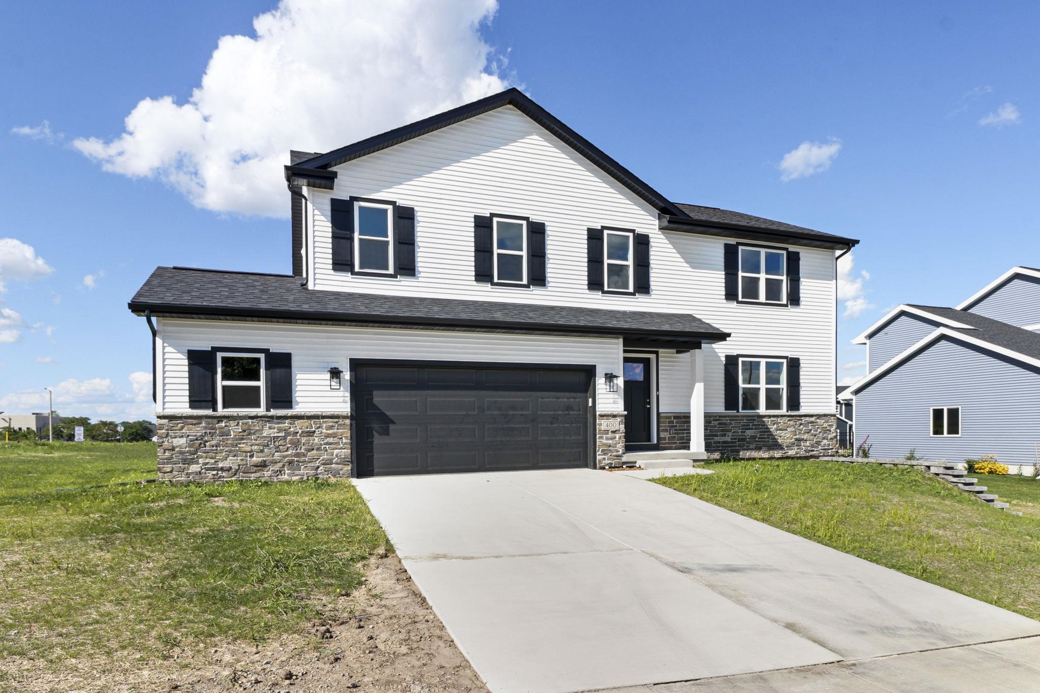 244 Hawks View, Unit 5 Edgerton, WI 53534 - Photo 3 of 31