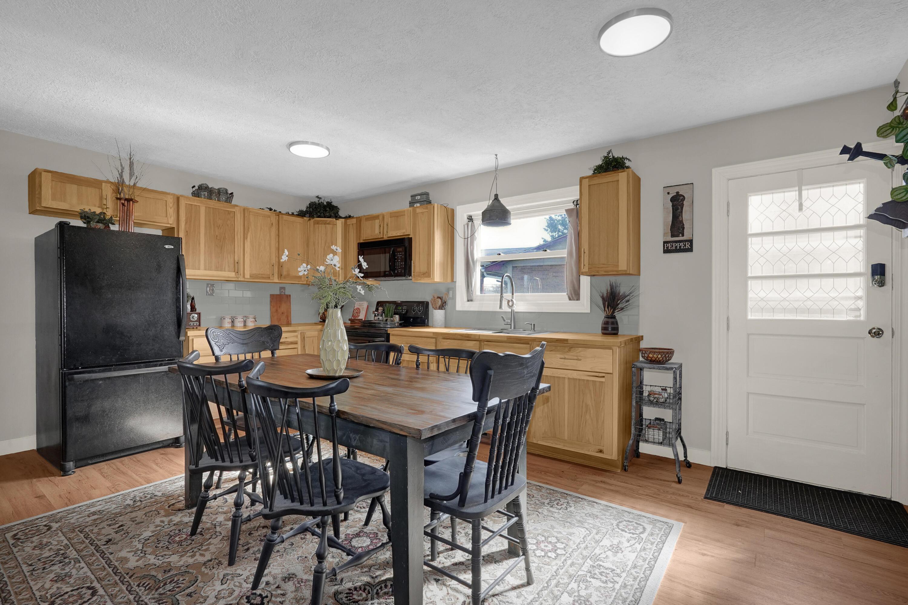 3738 Atkinson Road Columbus, OH 43232 - Photo 10 of 34 DSC09784