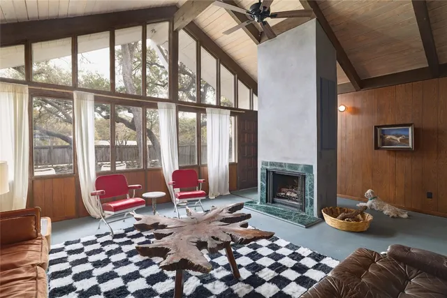 $2,950 | 305 Reimer Avenue, San Marcos, TX 78666