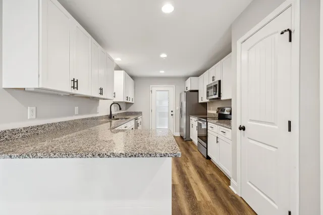 $4,000,000 | 122 West Broad Street, Smithville, TN 37166