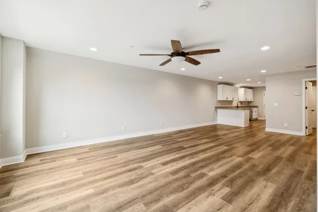 $4,000,000 | 122 West Broad Street, Smithville, TN 37166