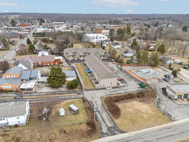 $4,000,000 | 122 West Broad Street, Smithville, TN 37166