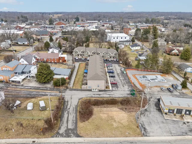 $4,000,000 | 122 West Broad Street, Smithville, TN 37166