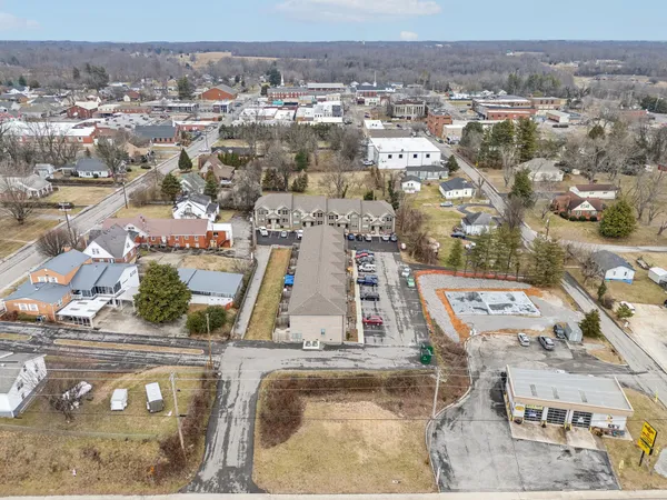 $4,000,000 | 122 West Broad Street, Smithville, TN 37166