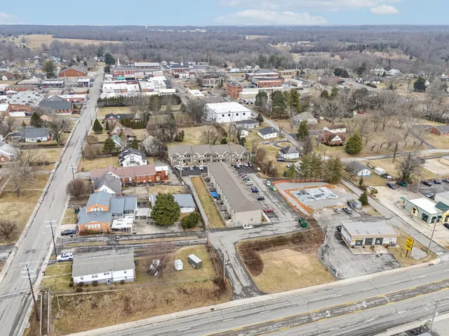 $4,000,000 | 122 West Broad Street, Smithville, TN 37166