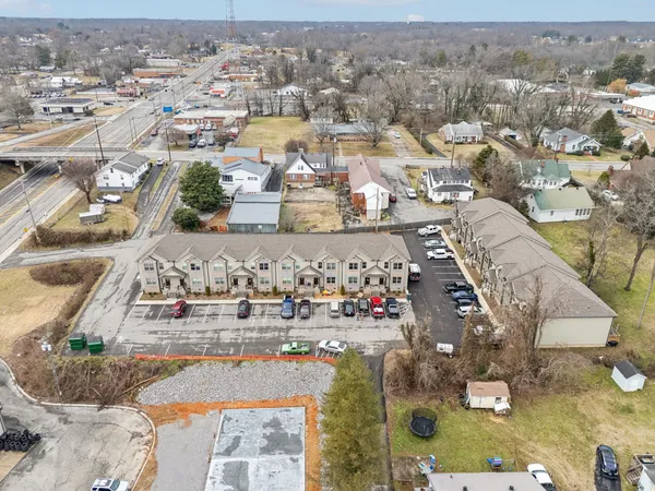 $4,000,000 | 122 West Broad Street, Smithville, TN 37166