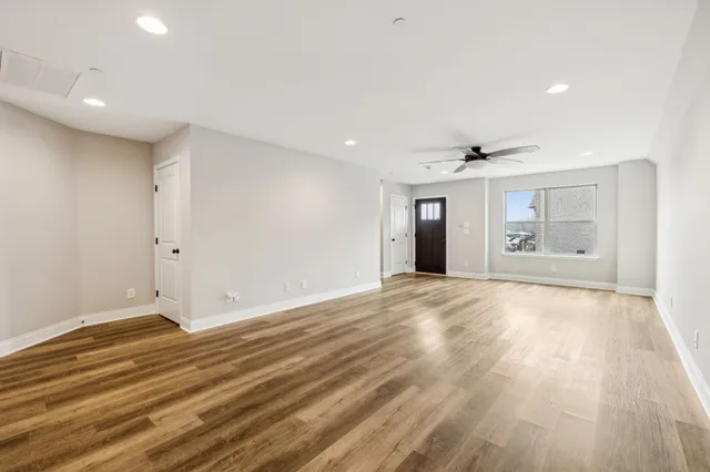 $4,000,000 | 122 West Broad Street, Smithville, TN 37166