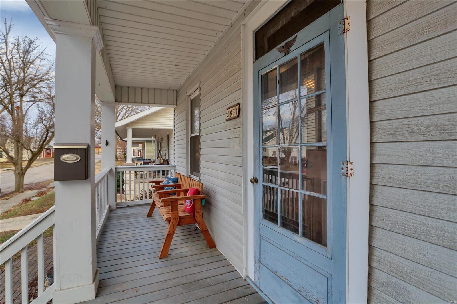 831 Logan Street Alton, IL 62002 - Photo 2 of 29 Gallery Image 2