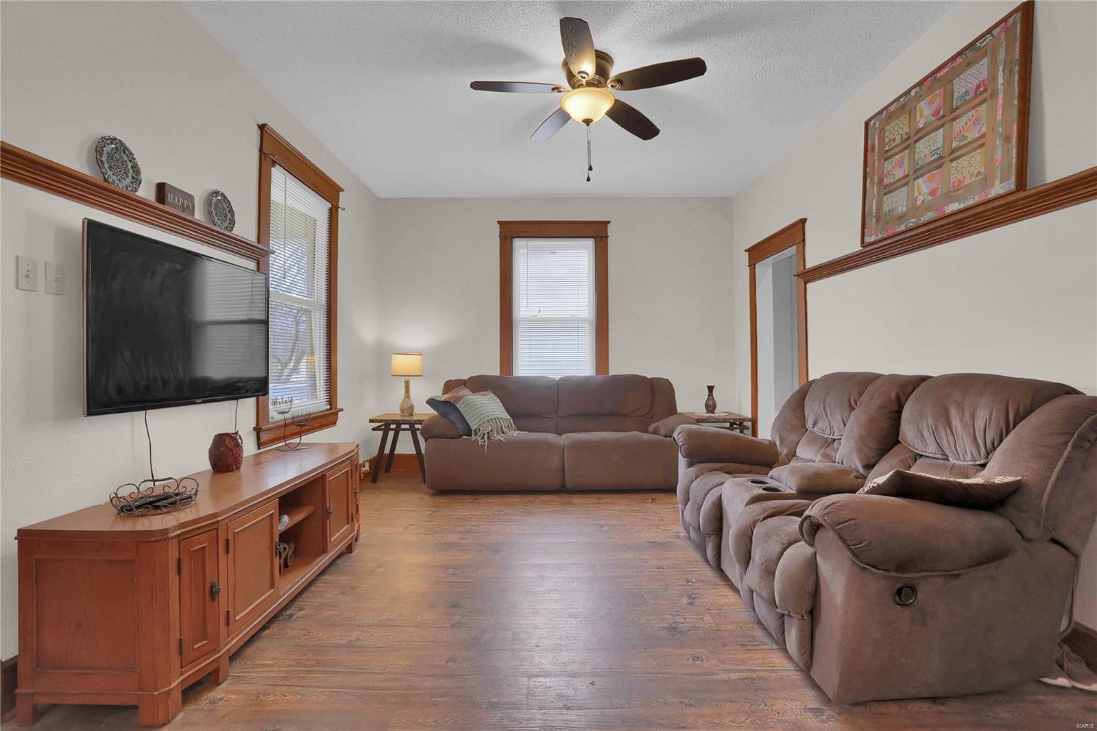831 Logan Street Alton, IL 62002 - Photo 4 of 29 Gallery Image 4
