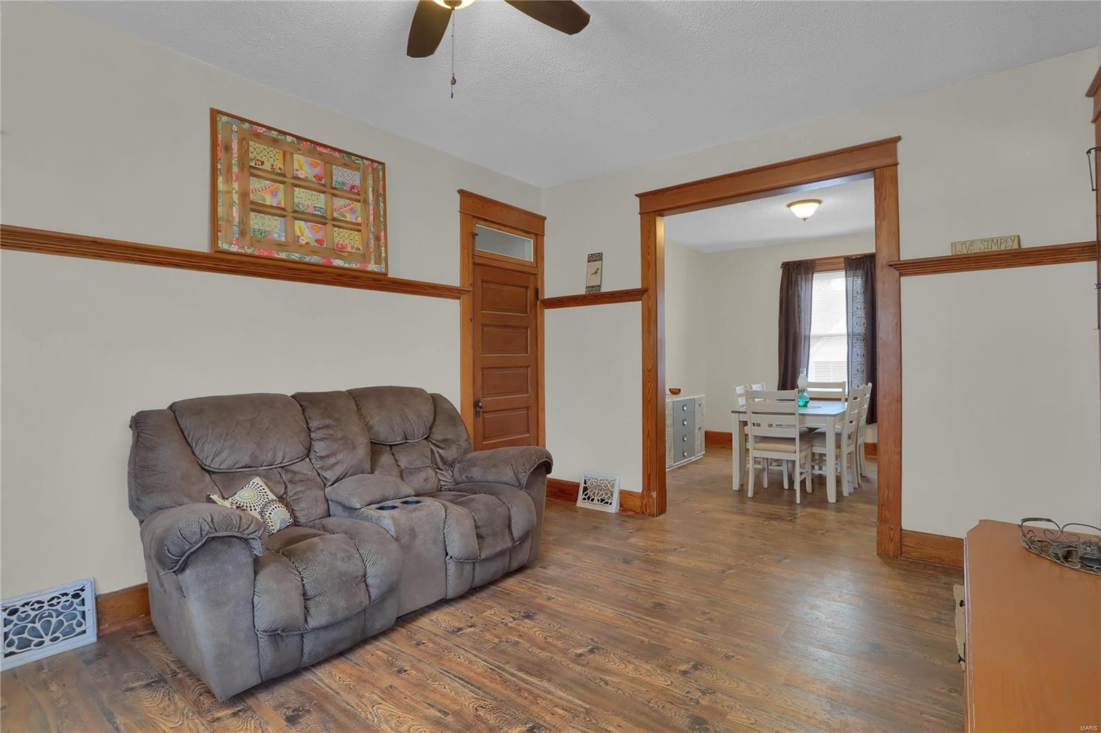 831 Logan Street Alton, IL 62002 - Photo 5 of 29 Gallery Image 5