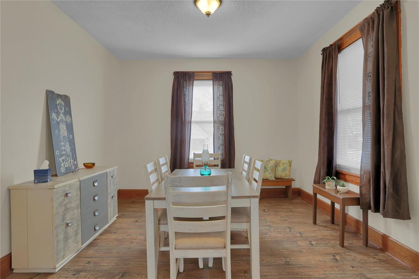 831 Logan Street Alton, IL 62002 - Photo 6 of 29 Gallery Image 6