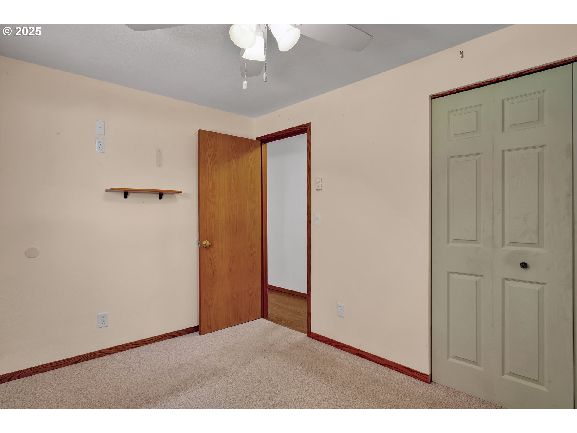 3760 Cherokee Drive Springfield, OR 97478 - Photo 24 of 42 a view of an empty room