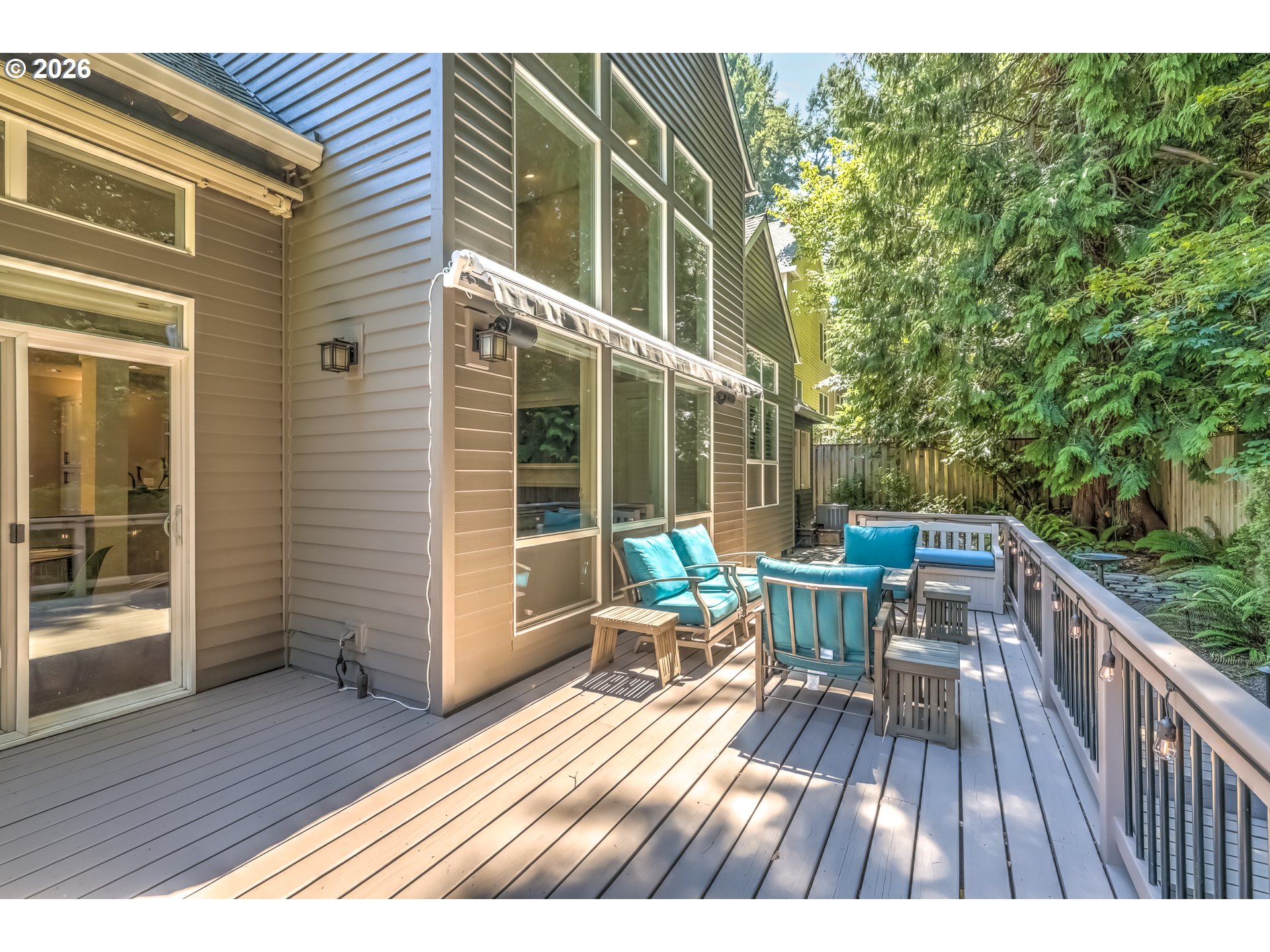 7531 Southwest 64th Place Portland, OR 97219 - Photo 30 of 34 Deck