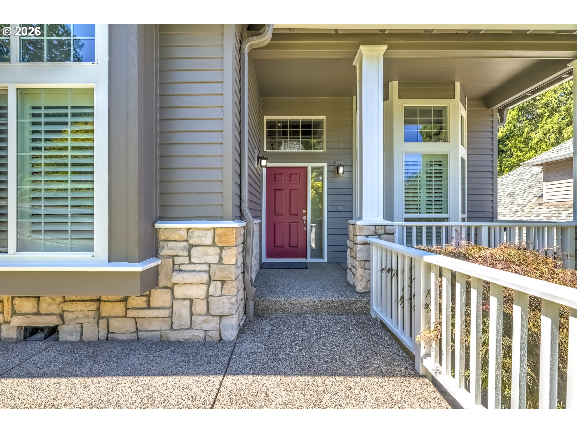 7531 Southwest 64th Place Portland, OR 97219 - Photo 3 of 34 Porch
