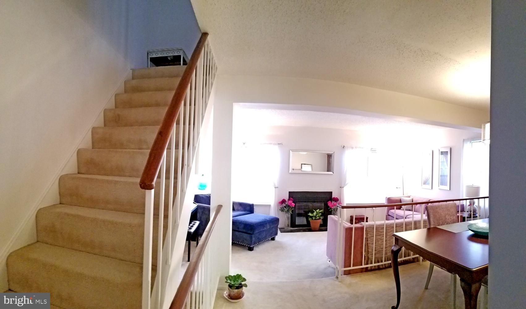 2436 Ridgehampton Court Reston, VA 20191 - Photo 3 of 40