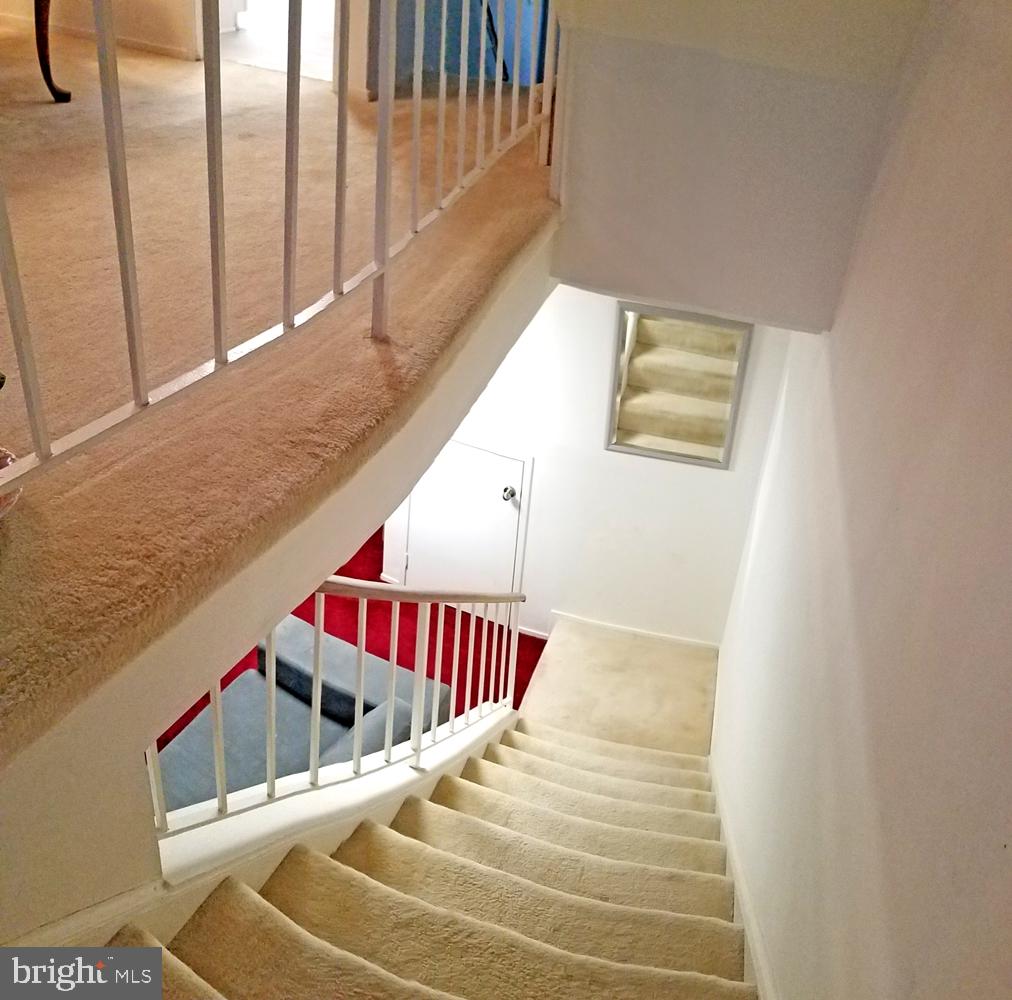 2436 Ridgehampton Court Reston, VA 20191 - Photo 23 of 40