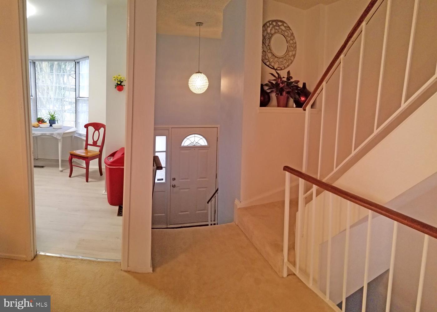 2436 Ridgehampton Court Reston, VA 20191 - Photo 5 of 40