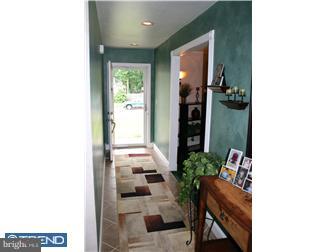 26 Azalea Way Hamilton Square, NJ 08690 - Photo 3 of 12