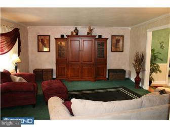 26 Azalea Way Hamilton Square, NJ 08690 - Photo 4 of 12