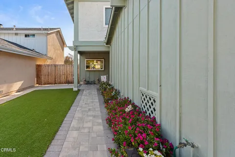 $1,050,000 | 5935 Lake Lindero Drive, Agoura Hills, CA 91301