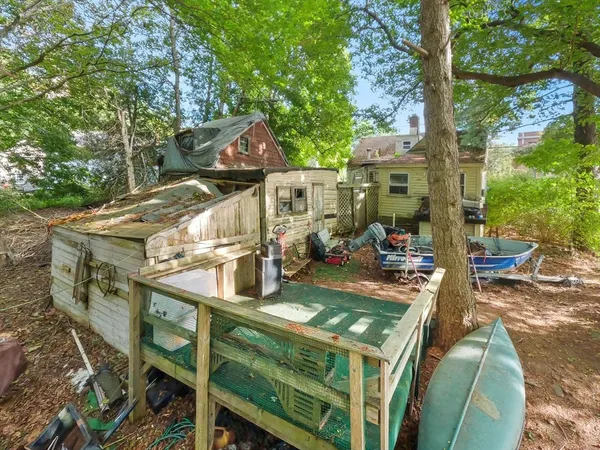 a view of a patio in backyard