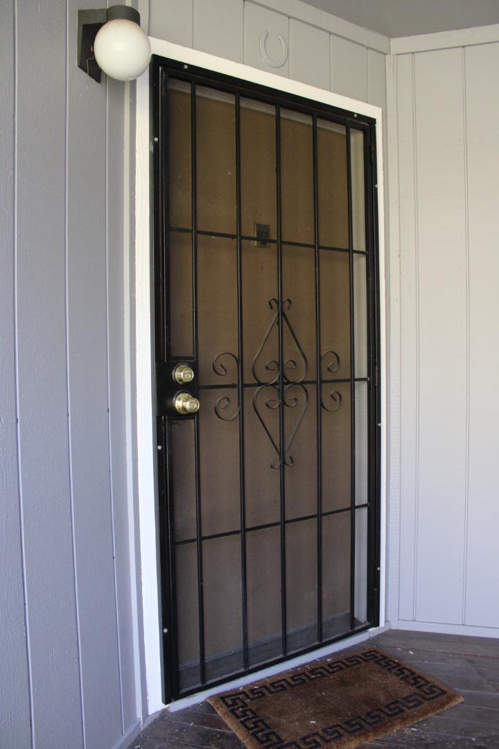 2298 Almaden Road, Unit B San Jose, CA 95125 - Photo 2 of 21 a view of a black and white wall
