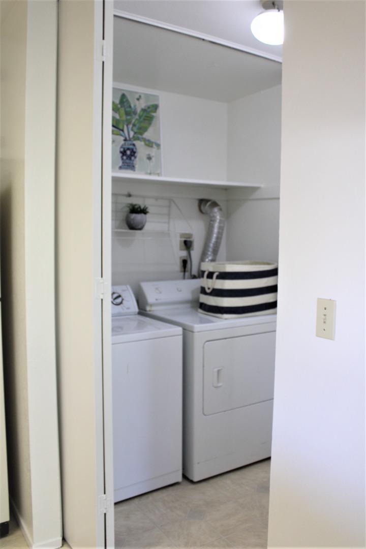 2298 Almaden Road, Unit B San Jose, CA 95125 - Photo 15 of 21 a utility room with dryer and washer
