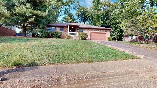 $249,900 | 5610 St Catherine Court, Newburgh, IN 47630