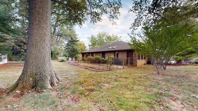 $239,900 | 5610 St Catherine Court, Newburgh, IN 47630