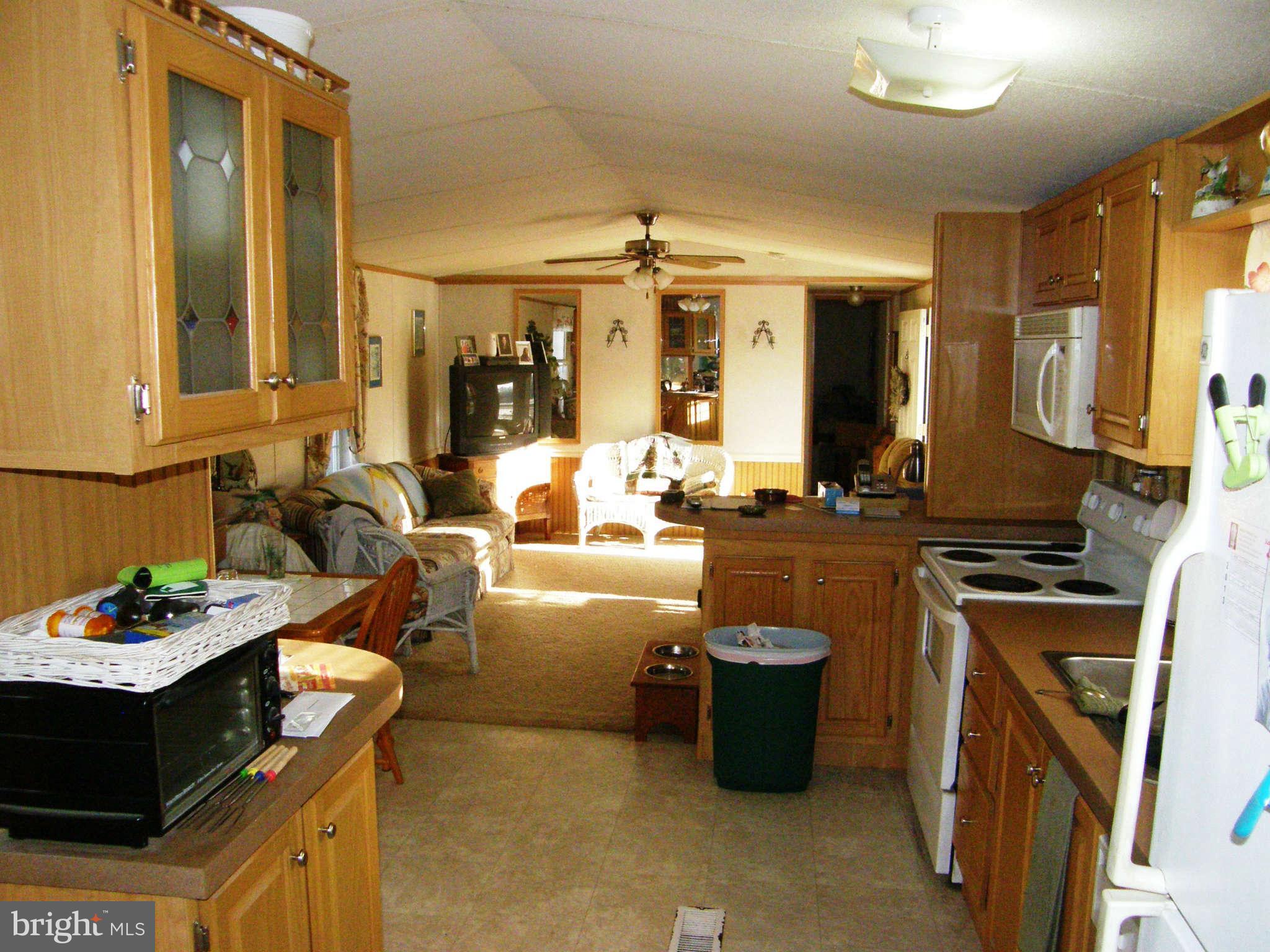 22652 Dover Bridge Road Preston, MD 21655 - Photo 7 of 21 Living Room