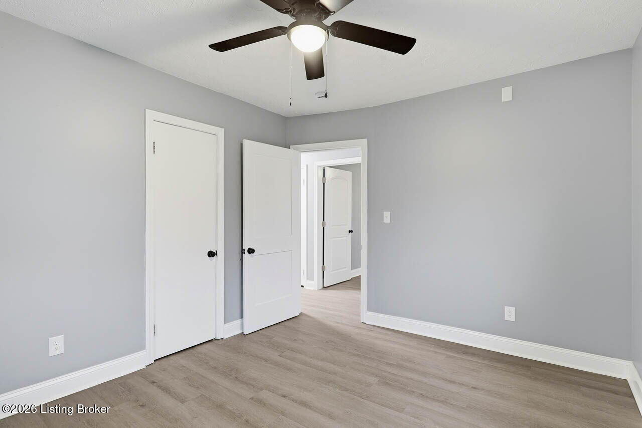 5311 Red Leaf Road Louisville, KY 40218 - Photo 28 of 34 5311 Red Leaf Rd - 22