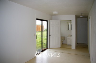 616 West Perry Street Aberdeen, WA 98520 - Photo 3 of 19 Gallery Image 3