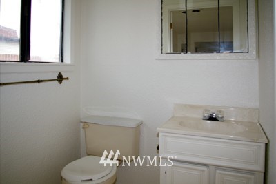 616 West Perry Street Aberdeen, WA 98520 - Photo 10 of 19 Gallery Image 10