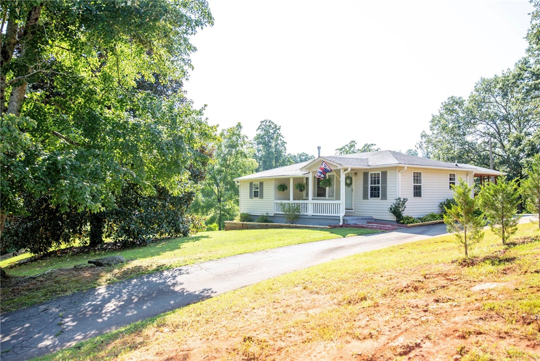 624 Pump House Road Westminster, SC 29693 - Photo 4 of 26 Gallery Image 4
