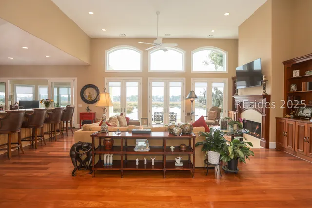 $1,850,000 | 102 Cutter Circle, Bluffton, SC 29909