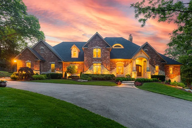 $1,795,000 | 7N230 Sims Lane, St. Charles, IL 60175