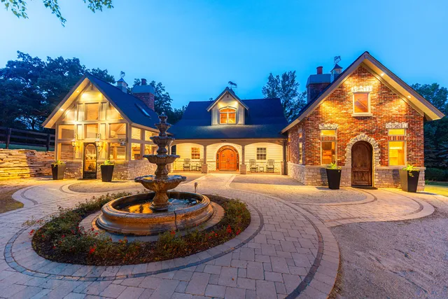 $1,745,000 | 7N230 Sims Lane, St. Charles, IL 60175