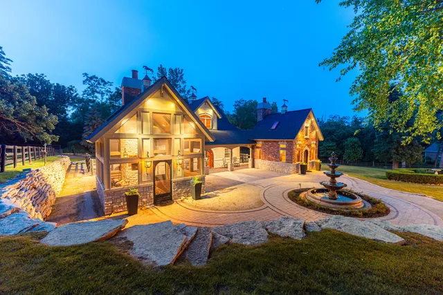 $1,795,000 | 7N230 Sims Lane, St. Charles, IL 60175