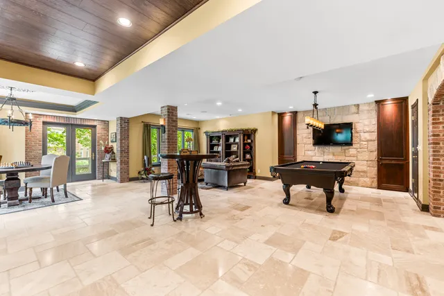 $1,745,000 | 7N230 Sims Lane, St. Charles, IL 60175