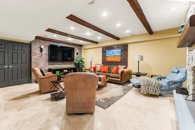 $1,745,000 | 7N230 Sims Lane, St. Charles, IL 60175