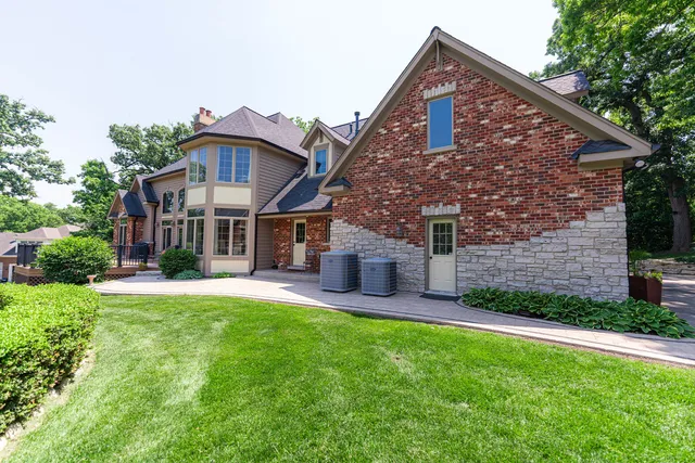 $1,795,000 | 7N230 Sims Lane, St. Charles, IL 60175
