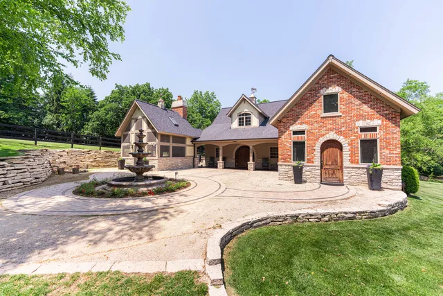 $1,745,000 | 7N230 Sims Lane, St. Charles, IL 60175