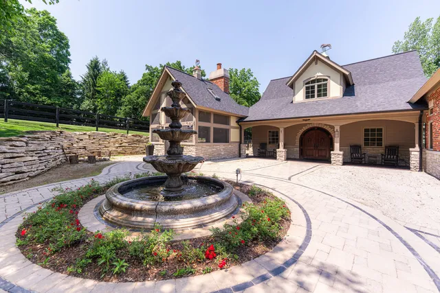 $1,745,000 | 7N230 Sims Lane, St. Charles, IL 60175