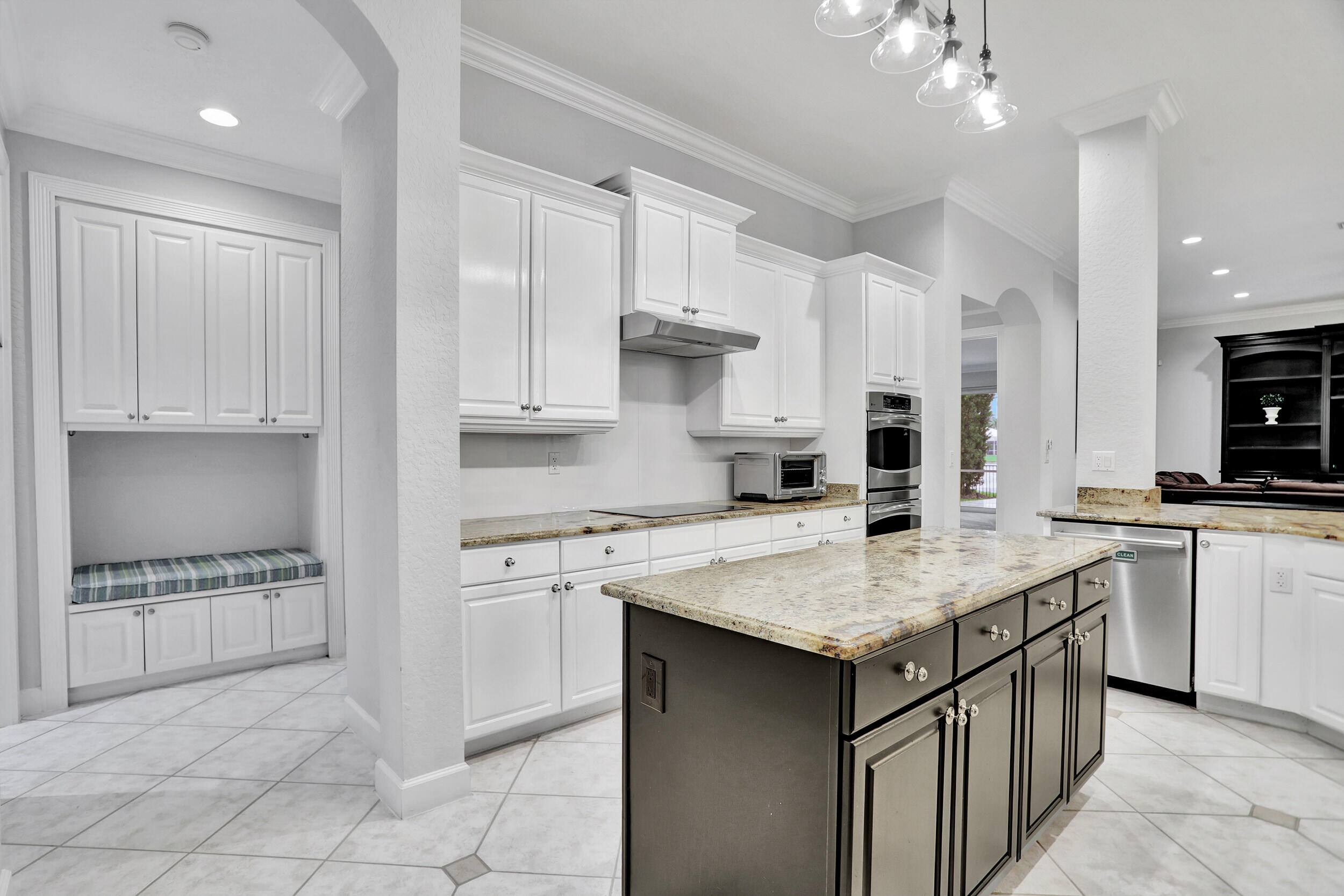 21359 Falls Ridge Way Boca Raton, FL 33428 - Photo 9 of 58 51_001l1499