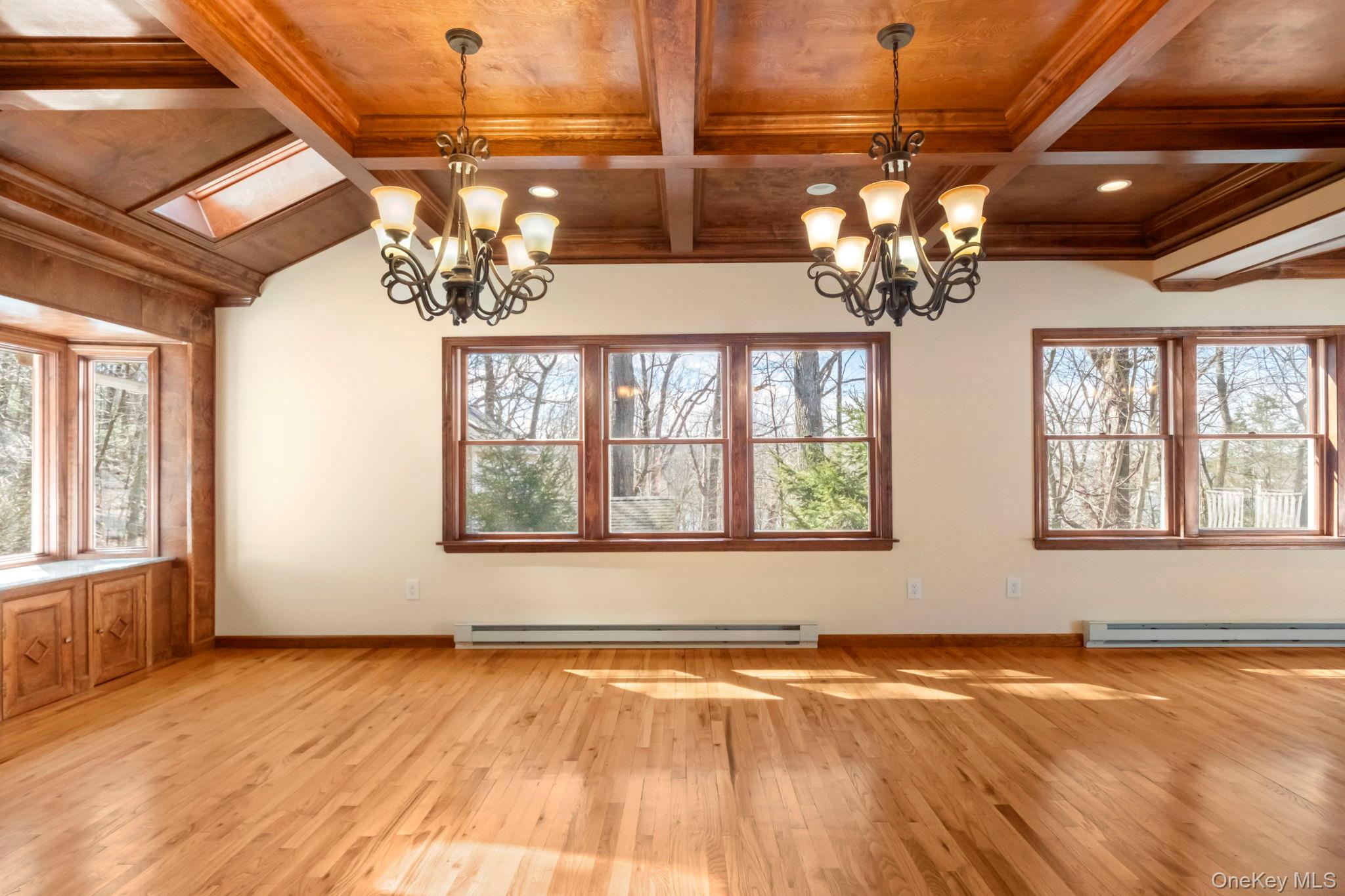 21 Jackson Road Mahopac, NY 10541 - Photo 13 of 36 Living Room / Family Room