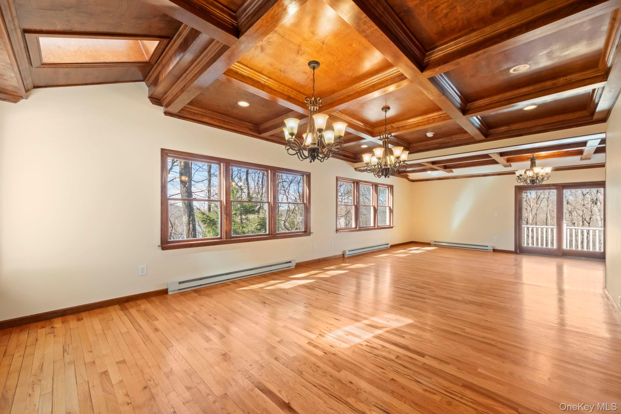 21 Jackson Road Mahopac, NY 10541 - Photo 14 of 36 Living Room / Family Room