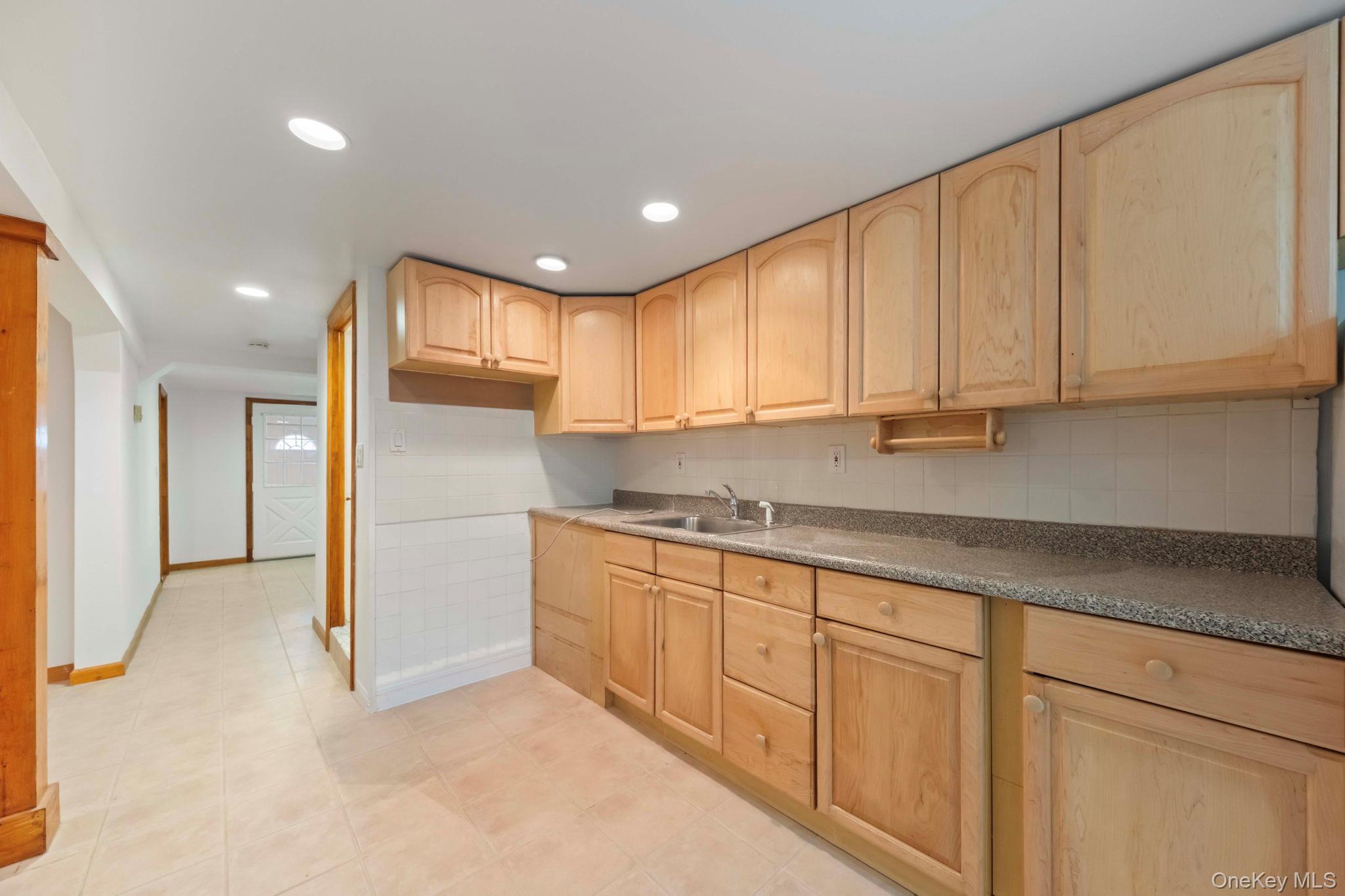 21 Jackson Road Mahopac, NY 10541 - Photo 24 of 36 Basement Summer Kitchen A