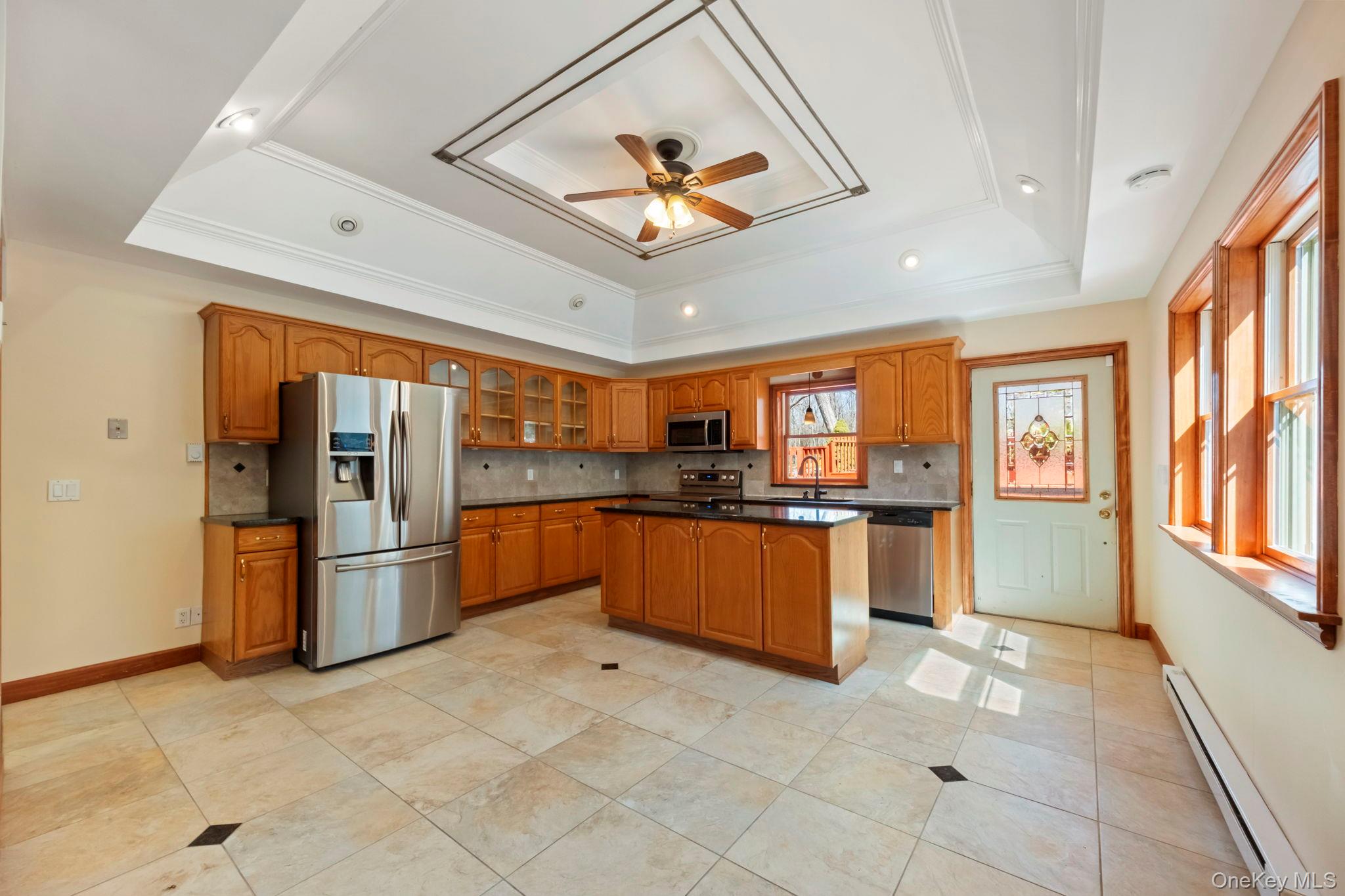 21 Jackson Road Mahopac, NY 10541 - Photo 5 of 36