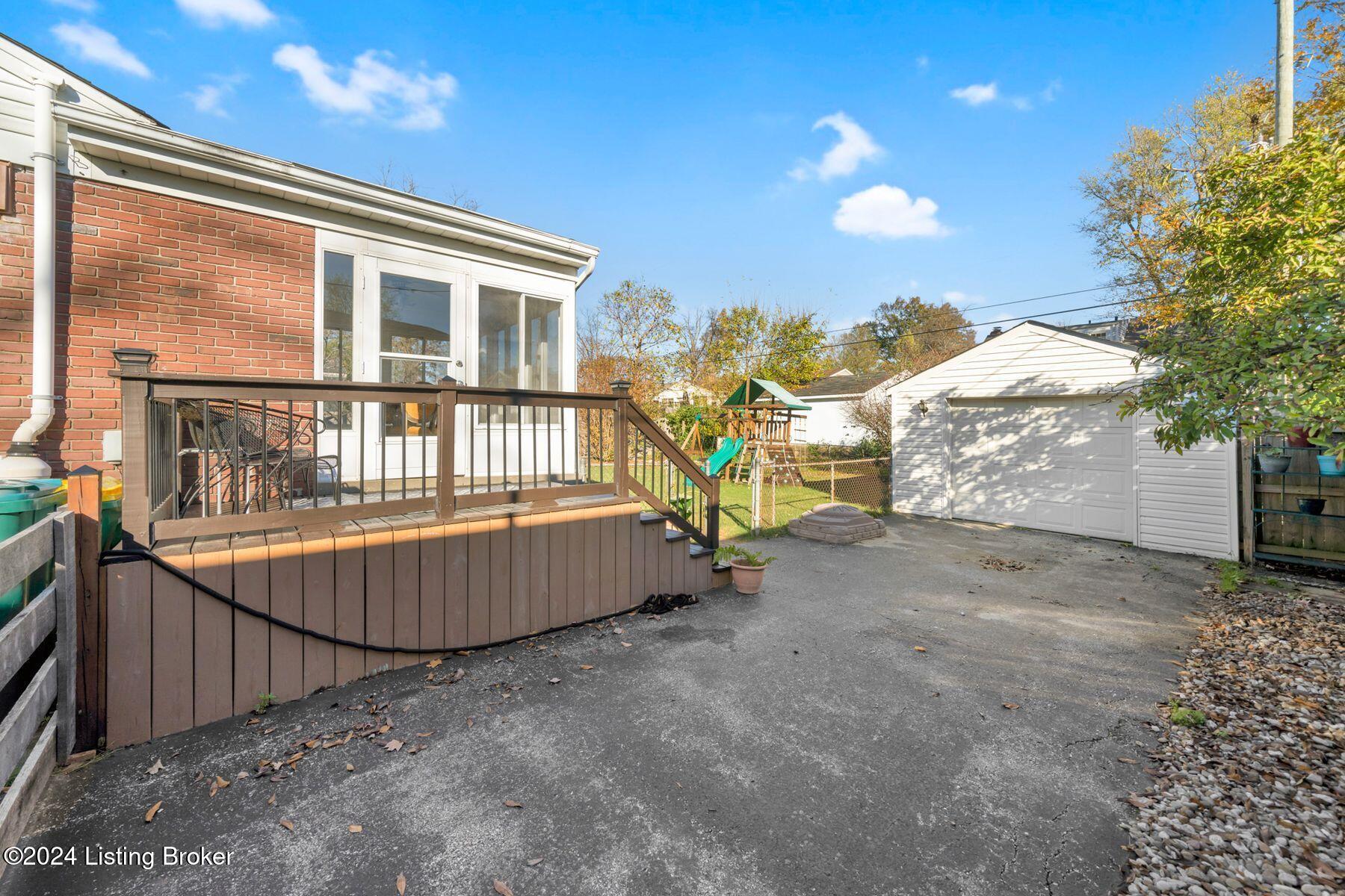313 Bramton Road Louisville, KY 40207 - Photo 46 of 61 photo_online_046
