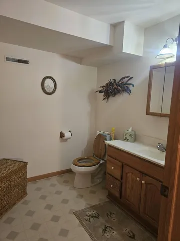 $349,900 | 53427 Ridgeview Circle, Paw Paw, MI 49079